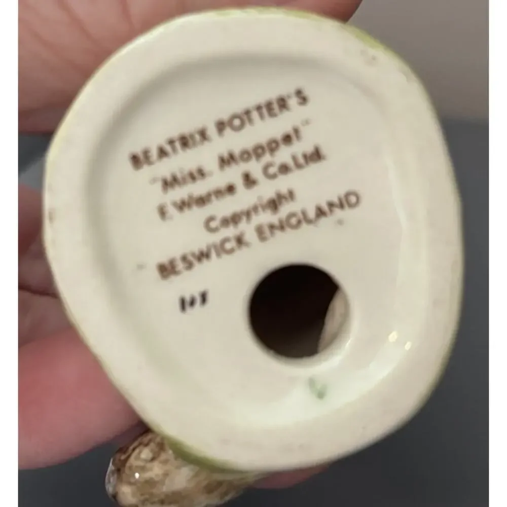 Beswick Beatrix Potter Miss Moppet Figurine GREAT CONDITION No Box